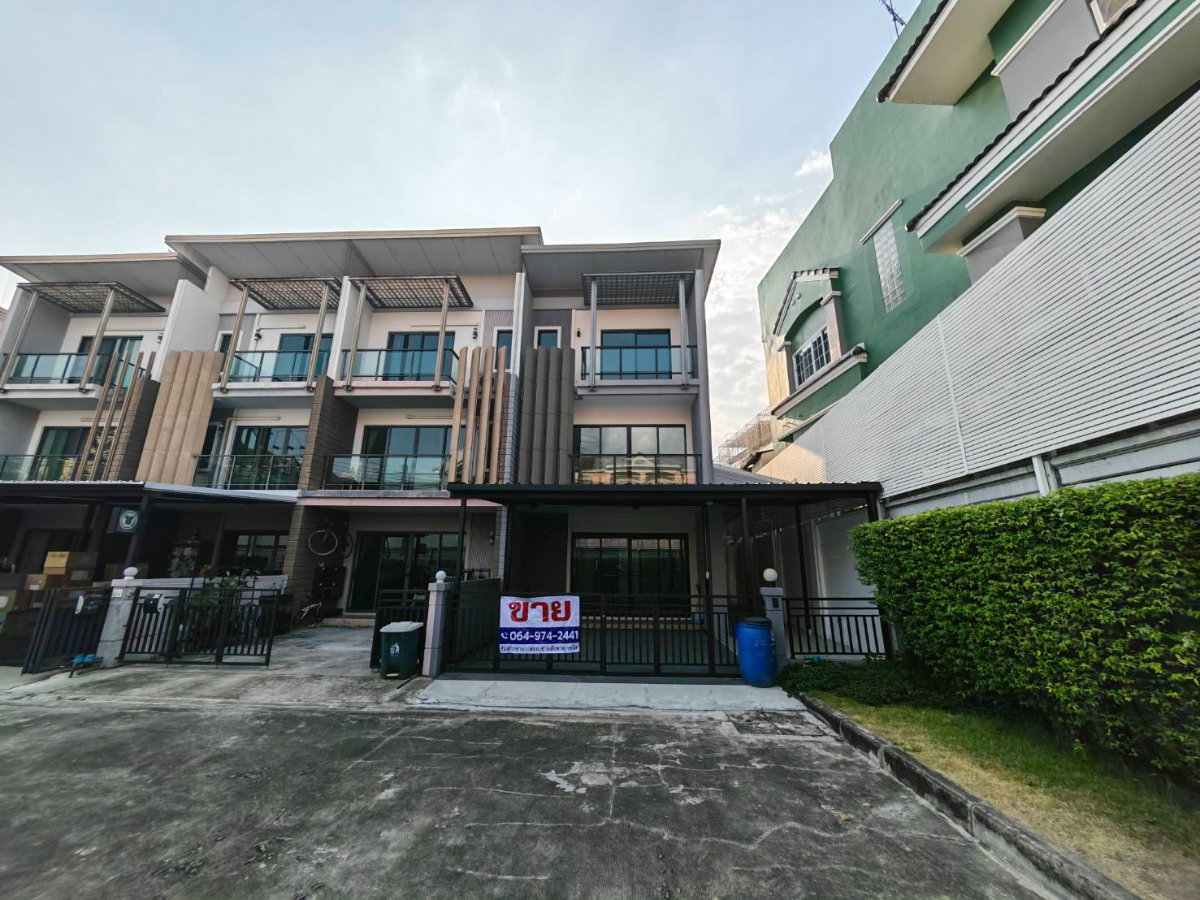 รูป ขายราคาดีที่สุด town avenue พระราม2 ซอย30 ใกล้เซ็นทรัลพระราม2 หลังมุม รีโนเวทใหม่ ไม่เคยเข้าอยู่ ต่อเติมครบ ตอบไว0649742441 - รูปที่ 8/23