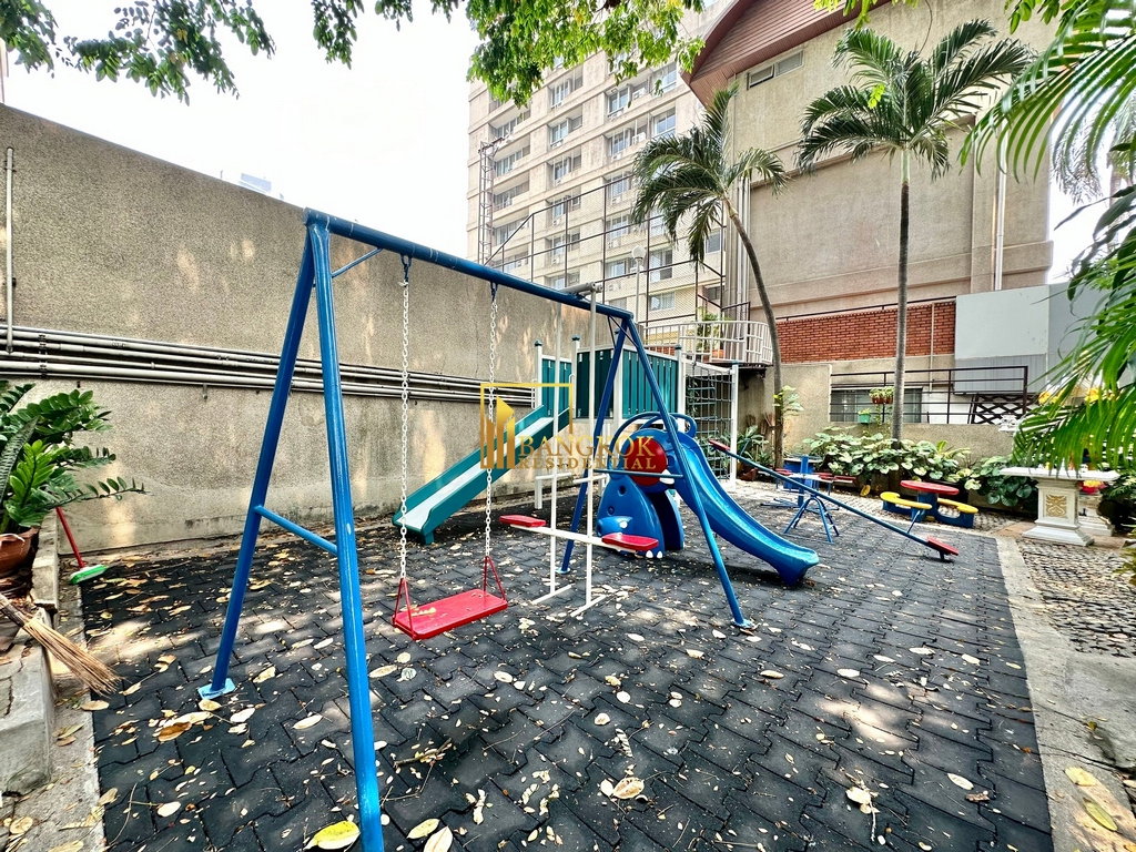 รูป Large 3 Bedroom Apartment in Vibrant Nana - BR21120AP - รูปที่ 42/51