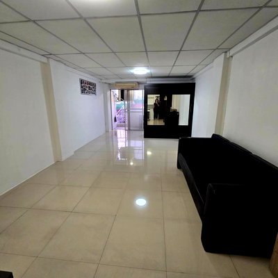 คอนโด ซีคอน ศรีนครินทร์ : คอนโดมิเนียม 1 ห้องนอน, 36 ตารางเมตร ติดรถไฟฟ้าสายสีเหลือง คอนโดมิเนียม บ้านฝันคอนโดวิลล์ สวนหลวง เขตสวนหลวง กรุงเทพมหานคร