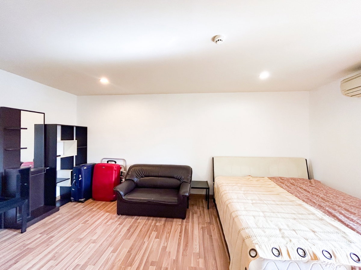 รูป ขายคอนโด รีเจ้นท์โฮม9 ทาสีใหม่มั้งห้อง - รูปที่ 2/9