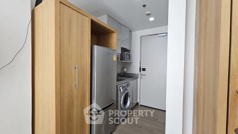 Studio Condo at Ideo Mobi Phayathai near BTS Phaya Thai (ID 2744667)