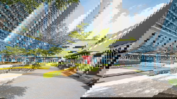 picture Chapter One Modern Dutch  8,500 /month - 8/10