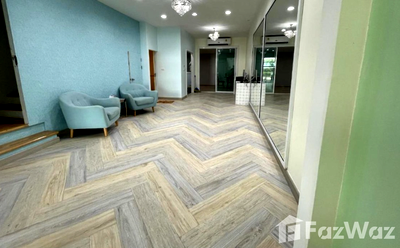 Townhouses for rent Bangkok : 4 Bedroom Townhouse for rent at Baan Klang Muang Ratchada 36 1145152