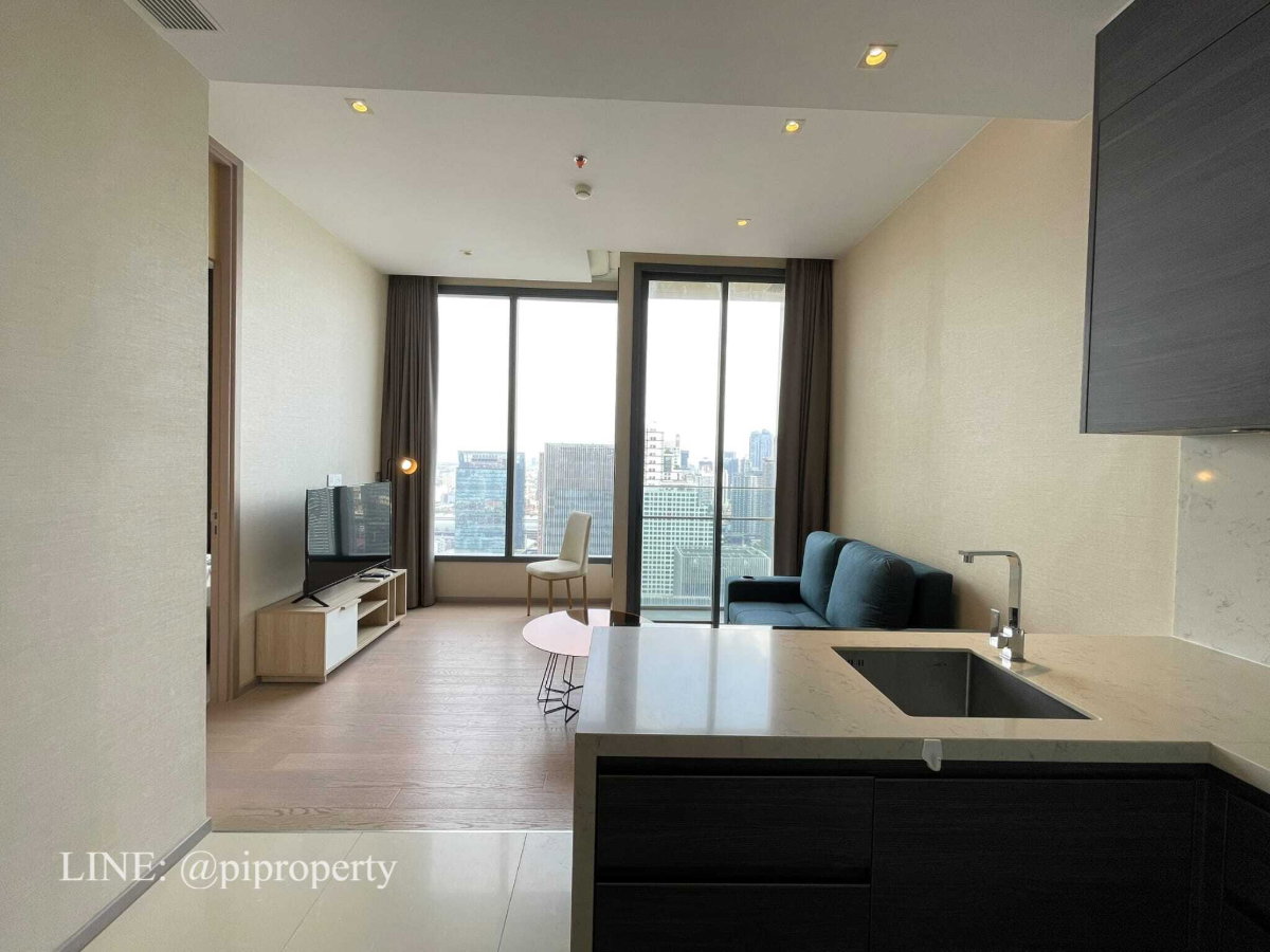 รูป ให้เช่าห้องชุด 1 ห้องนอน ตกแต่งครบครัน ที่ Esse Asoke ชั้นสูง หันหน้าไปทางทิศเหนือ อากาศเย็นสบาย ทำเลดีเยี่ยมในย่านอโศก ใกล้รถไฟฟ้า BTS และ MRT - รูปที่ 2/31
