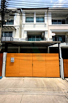 Townhouses for rent เกษตร : 📌 For Rent 3-story Townhouse BAAN KLANG MUANG SWISS TOWN KASET - NAWAMIN 2 bedroom 3 bathroom