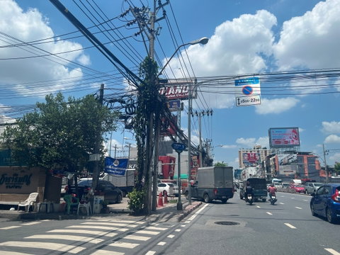 ขายที่ดินพร้อมบ้าน หมู่บ้านธารารมณ์ รามคำแหงซอย9 เนื้อที่ 180 ตารางวา เนื้อที่เยอะแบบนี้มีแค่หลังเดียว!!