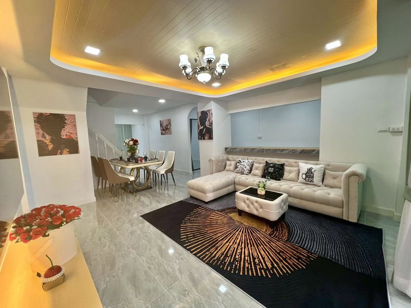 รูป ทาวน์เฮ้าส์ รีโนเวทใหม่ หมู่บ้าน เคซี.รามอินทรา 8 ซอย21 ถนนไทยรามัญ คลองสามวา พร้อมอยู่ เฟอร์นิเจอร์สวยๆ - รูปที่ 6/19