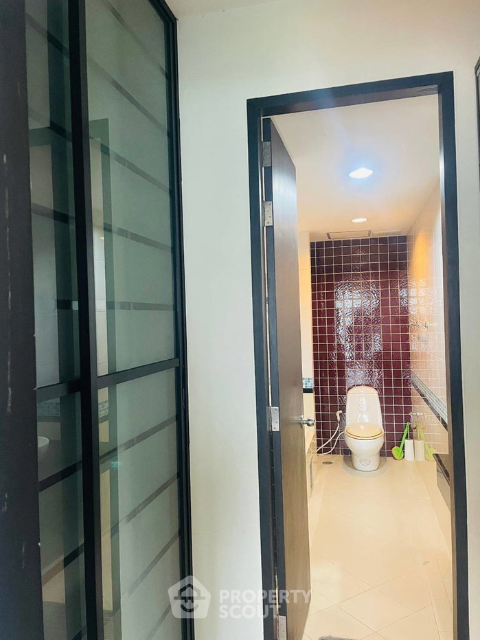 รูป คอนโด 2-ห้องนอน ที่ ซิตี้ สมาร์ท สุขุมวิท18 ใกล้ BTS อโศก (ID 1988266) - รูปที่ 11/17