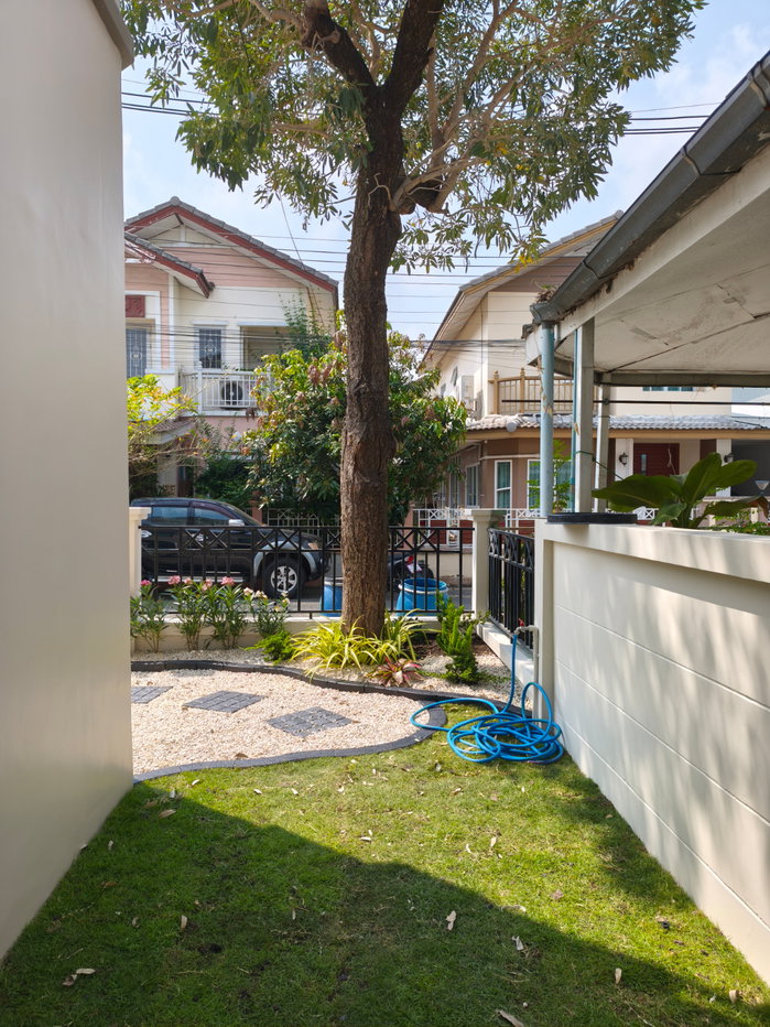 รูป บ้านแฝด 37 ตร.วา รีโนเวทใหม่ต่อเติมครบ หิ้วกระเป๋าเข้าอยู่ได้เลย - รูปที่ 3/13