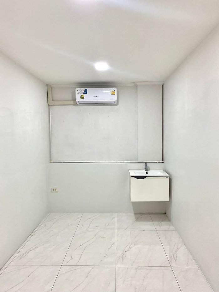 รูป ให้เช่า อาคารพาณิชย์ 2 คูหา 3 ชั้นครึ่ง พร้อมชั้นลอย ตกแต่งภายในเรียบร้อย พร้อมเปิดกิจการทันที เหมาะสำหรับ คลินิก สปา สำนักงาน ทำเลดี ตรงCBP -RW007788 - รูปที่ 17/25