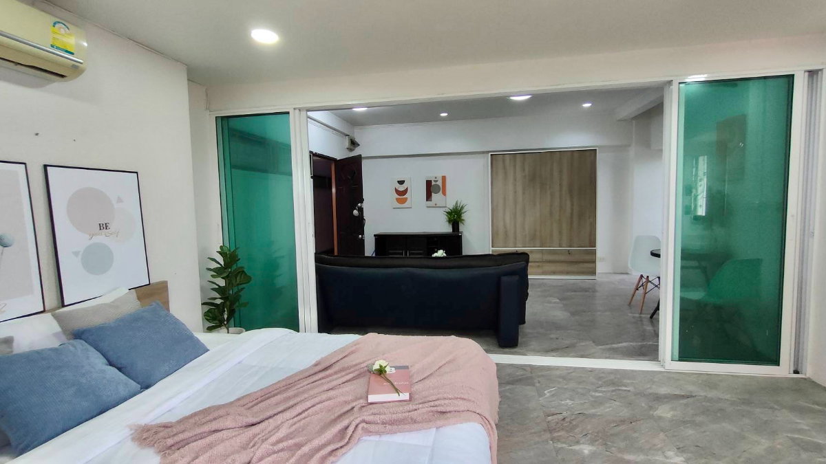 รูป P-46569 ห้องกว้าง 64 ตร.ม.! สายลมคอนโดเทล (1 นอน) เดินเพียง 300 ม. ถึง BTS สำโรง [12,000] | จ.สมุทรปราการ | Line Id @easythaihome | 085-592-2897 - รูปที่ 2/31