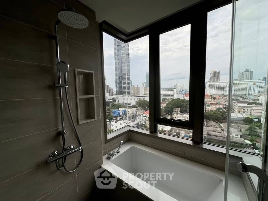 รูป คอนโด 3-ห้องนอน ที่ ริธึ่ม เจริญกรุง พาวิลเลี่ยน ใกล้ BTS สะพานตากสิน (ID 2737699) - รูปที่ 36/37