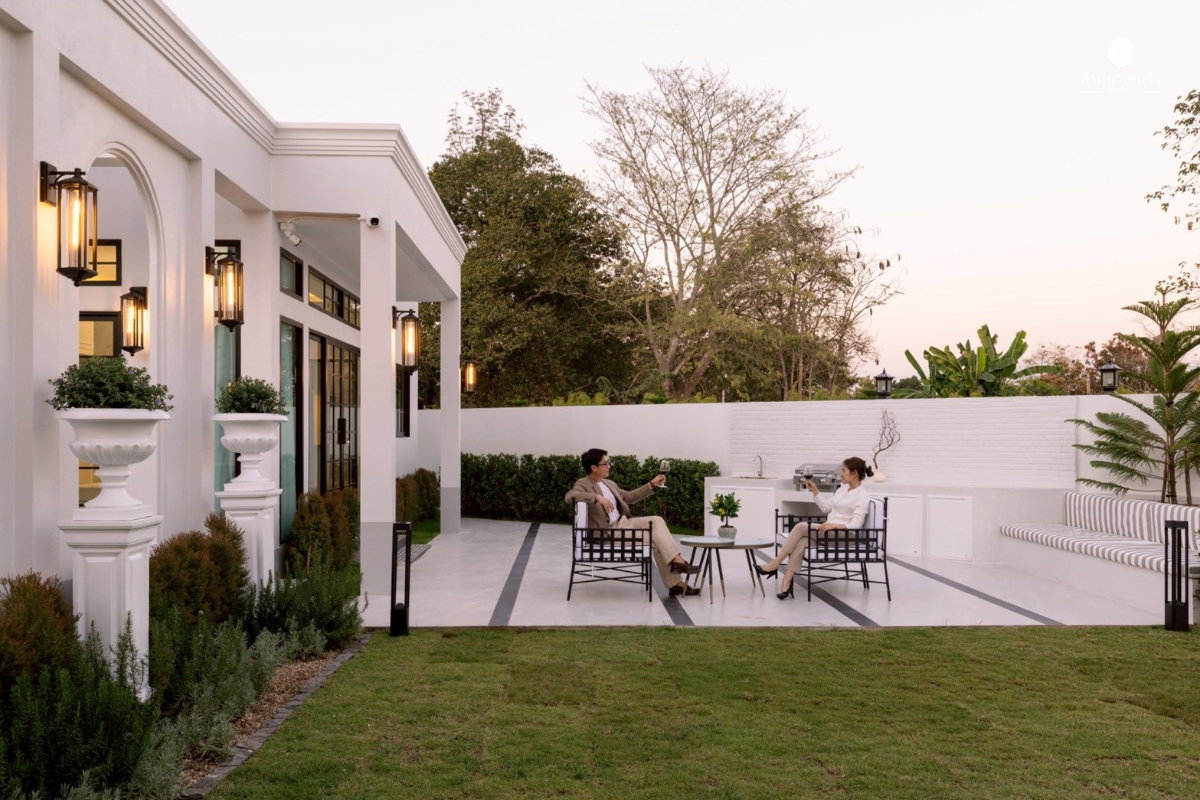 picture Luxury Private Pool Villa Fully Furnished - 10/10