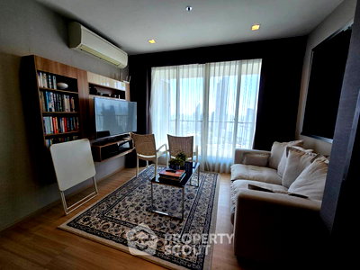ขายคอนโด : คอนโด 2-ห้องนอน ที่ ริธึ่ม สาทร ใกล้ BTS สะพานตากสิน (ID 2746739)