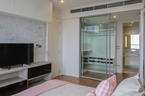 ✅ ✅ ให้เช่า - The Bangkok Sathorn , Ultimate Luxury 1 ห้องนอน พร้อมเข้าอยู่ ติดต่อไลน์ @bktasset โทร 095-325-8928