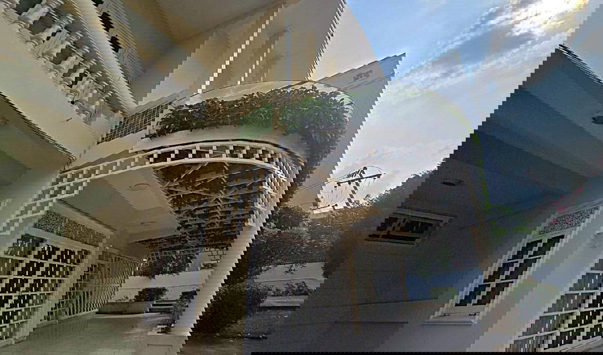 รูป 🏡 ให้เช่าบ้าน ดีไซน์คลาสสิก พร้อมสระว่ายน้ำและสวนกว้าง 📍 ทำเลพระราม 9 ซอยศูนย์วิจัย ** NO CO-AGENT ** - รูปที่ 6/20