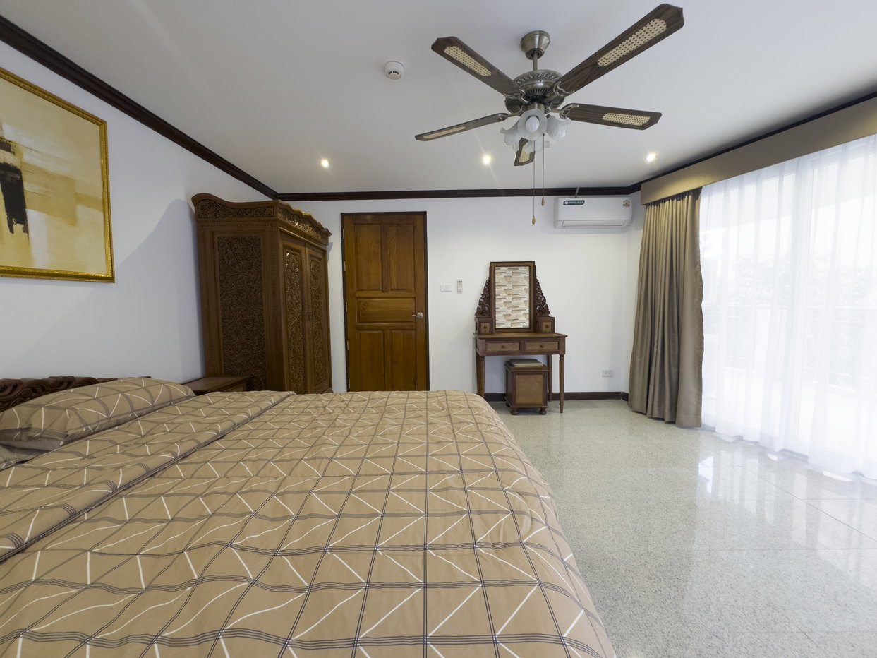 รูป 2 Bed Condo for Rent at Royal Hill Resort in Thappraya Pattaya - รูปที่ 15/23