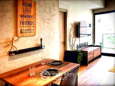 Condos for rent : 1-BR Condo At The Lofts Asoke, Near MRT Phetchaburi (300m) (ID 2743980)