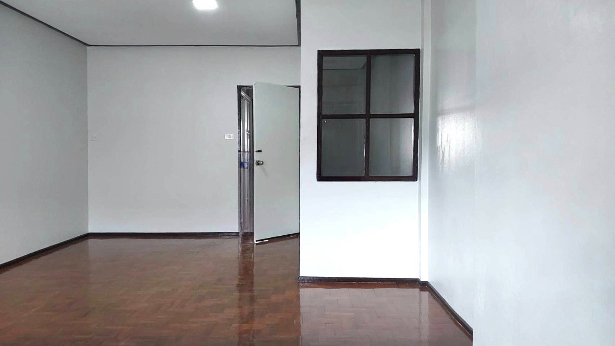 รูป WS6899  ให้เช่าทาวน์โฮมรัชดา 36 พร้อมอยู่ 🏡 2 นอน 2 น้ำ จอดรถ 2 คัน เพียง 20,000/เดือน! - รูปที่ 9/14