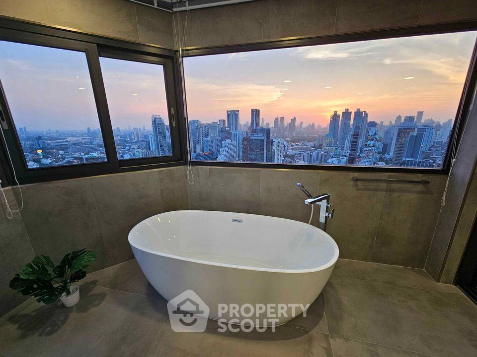 รูป คอนโด 3-ห้องนอน ที่ เดอะวอเตอร์ฟอร์ด ไดมอน ทาวเวอร์ สุขุมวิท ใกล้ BTS พร้อมพงษ์ (ID 1520858) - รูปที่ 15/24