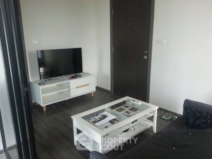 1-BR Condo at The Base Park East Sukhumvit 77 near BTS On Nut (ID 2744529)