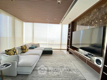 รูปภาพ High-Floor 2-BR 120 Sqm Condo At Four Seasons Private Residences BTS Saphan Taksin (ID 2113489)