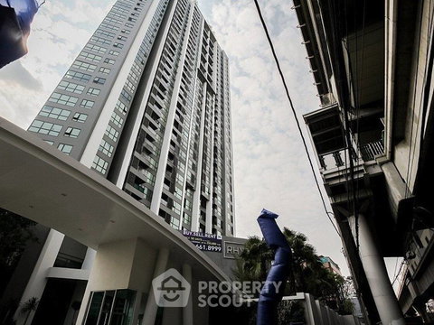 2-BR Condo at Rhythm Sukhumvit 44/1 near BTS Phra Khanong (ID 2723414)