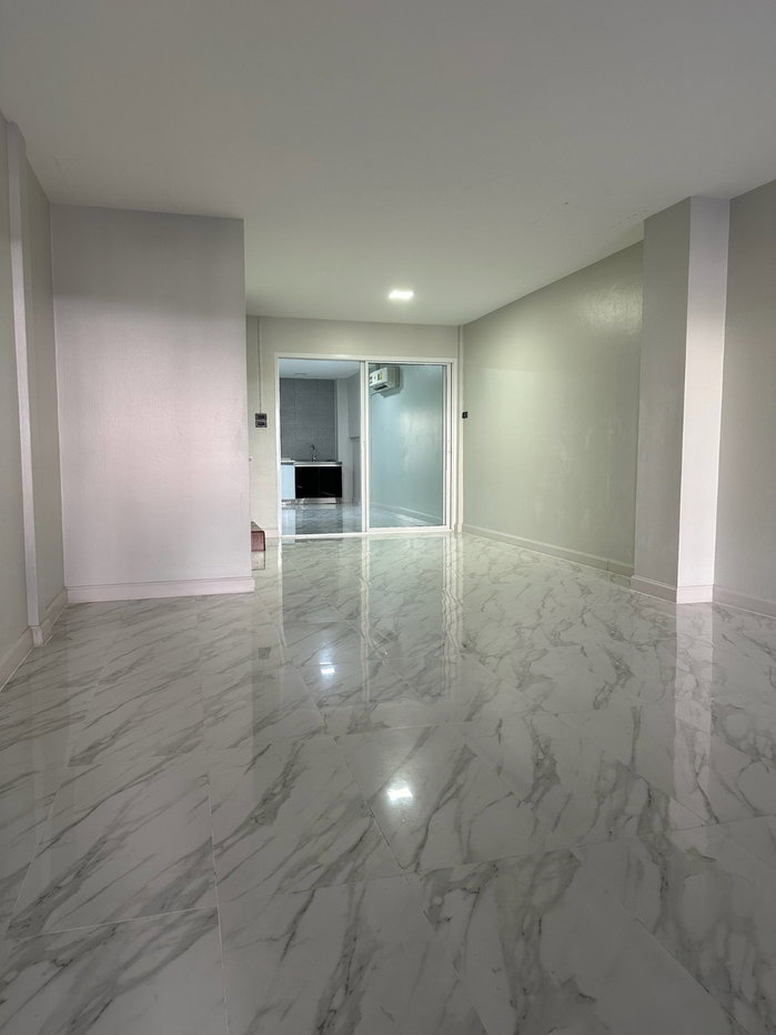 รูป WS6899  ให้เช่าทาวน์โฮมรัชดา 36 พร้อมอยู่ 🏡 2 นอน 2 น้ำ จอดรถ 2 คัน เพียง 20,000/เดือน! - รูปที่ 14/14