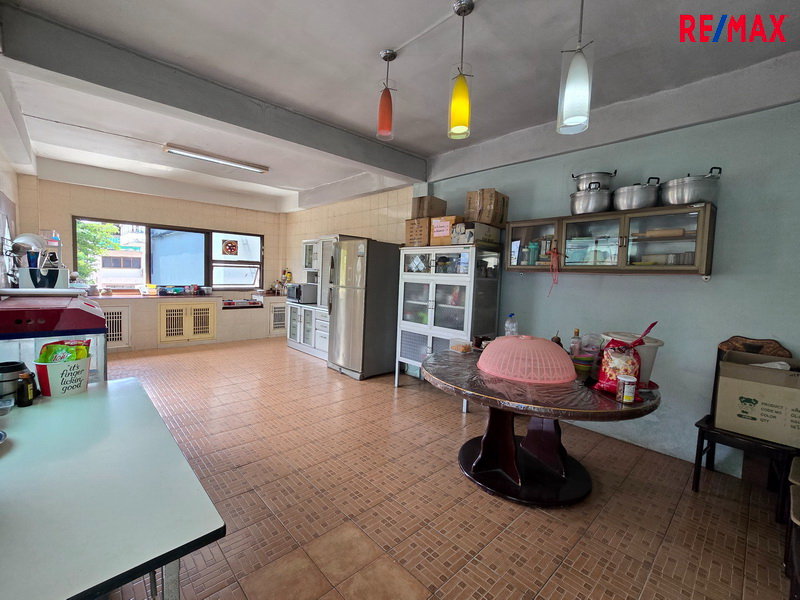 รูป ขายอาคารพาณิชย์ 3.5 ชั้น 3 คูหา พระราม 2 ซอยสะแกงาม 35/3 พื้นที่ใหญ่ เหมาะทำธุรกิจ - รูปที่ 18/34