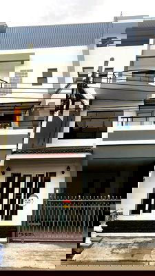 เช่าโฮมออฟฟิศ เขตบางนา : 📍 ให้เช่า Home Office หมู่บ้าน Prime Place 105 (ซอยลาซาล 77) 4 ห้องนอน 5 ห้องน้ำ พร้อมจดทะเบียนบริษัทได้