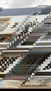 รูปภาพ 📍 ให้เช่า Home Office หมู่บ้าน Prime Place 105 (ซอยลาซาล 77) 4 ห้องนอน 5 ห้องน้ำ พร้อมจดทะเบียนบริษัทได้