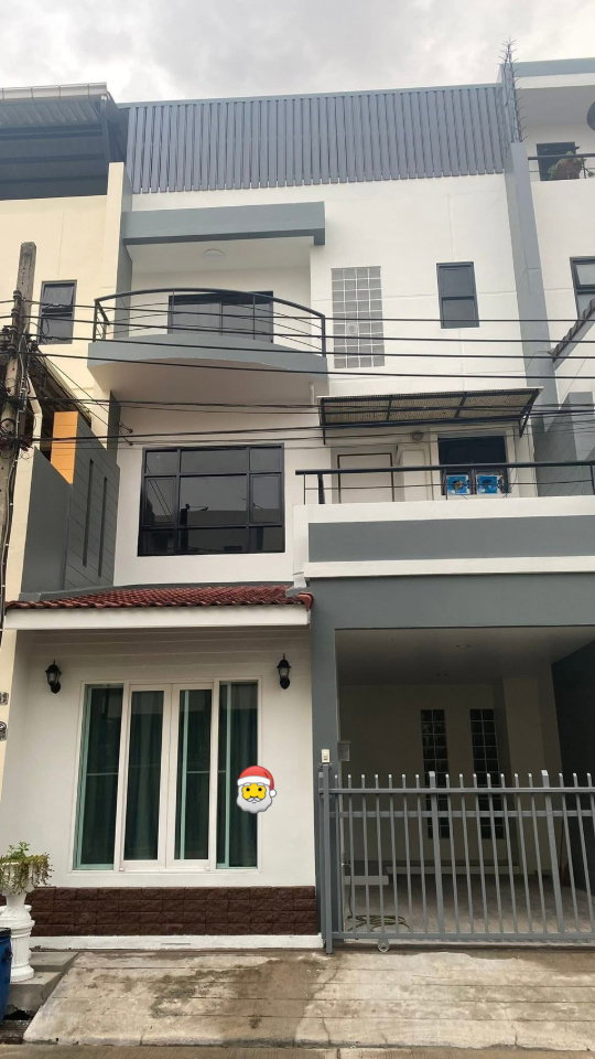 โฮมออฟฟิศให้เช่า : 📍 ให้เช่า Home Office หมู่บ้าน Prime Place 105 (ซอยลาซาล 77) 4 ห้องนอน 5 ห้องน้ำ พร้อมจดทะเบียนบริษัทได้
