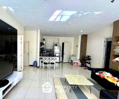 Condos for sale : 2-BR Condo at The Fourwings Residence in Hua Mak (ID 2744316)