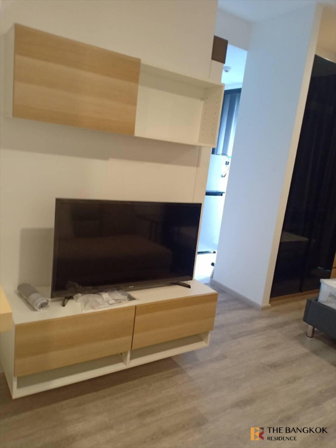 รูป  Condo For Rent 💫 Ideo Mobi Asoke ใกล้ MRT เพชรบุรี ห้อง Studio 25 sqm วิวสวย เพียง 20K 🌃  - รูปที่ 7/9
