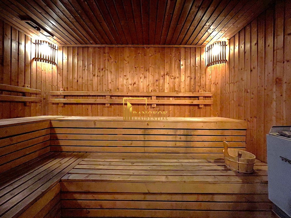 รูป Beautiful 3 Bedroom Apartment For Rent in Asoke Area - BR7060SA - รูปที่ 44/52