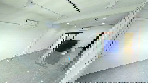 พร้อมที่จอดรถ ร้าน Salon สตูดิโอ BTSสะพานควาย 200ม ห้องน้ำ 44ตร.ม.ชั้น 4 อารีย์-สะพานควาย รร.สุรศักดิ์มนตรี 2.5 กม.