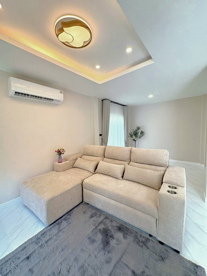 รูป บ้านแฝด 37 ตร.วา รีโนเวทใหม่ต่อเติมครบ หิ้วกระเป๋าเข้าอยู่ได้เลย - รูปที่ 5/13