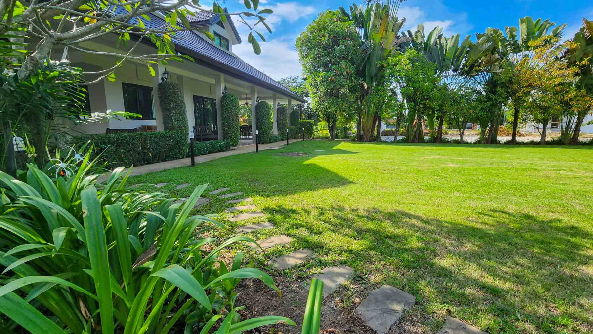 รูป พูลวิลล่า 5 ห้องนอนที่น่าจดจำ พร้อมสวนขนาดใหญ่ในดอยสะเก็ด - รูปที่ 22/48