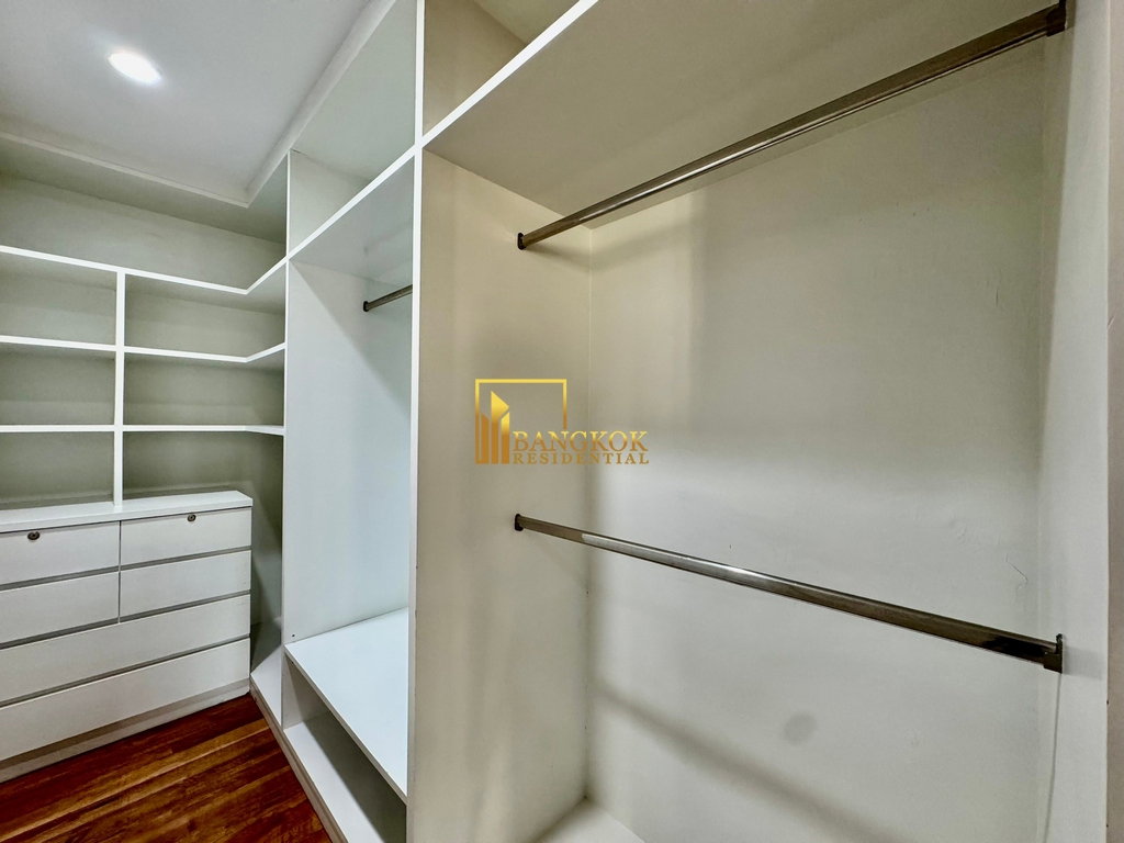 picture Expansive 4 Bedroom House With Pool Access in Ekkamai - BR28090SH - 14/32