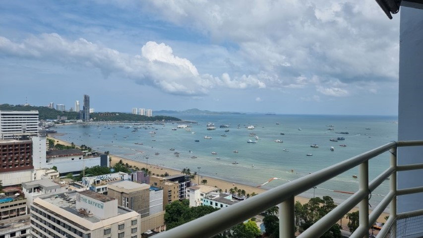 picture 1 Bed Condo for Rent at View Talay 6 in Central Pattaya - 11/11
