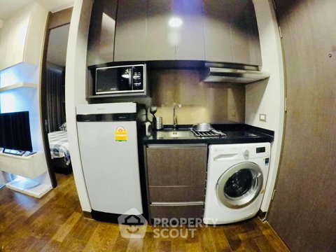 คอนโด 1-ห้องนอน ที่ เดอะ ลุมพินี 24 ใกล้ BTS พร้อมพงษ์ (ID 2742028)