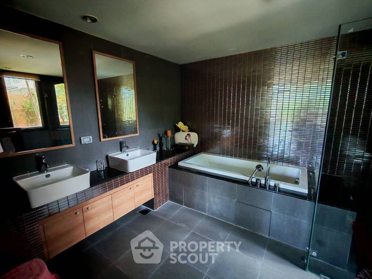 picture 2-BR Condo For Sale, Baan Chaantalay Cha-Am, Near Cha-Am Beach (ID 2745736) - 12/19