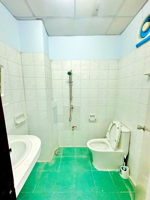 รูป อาคารพาณิชย์ 5นอน 22 ตร.ว.พร้อมที่จอดรถส่วนตัว 5 คัน อาคาร 6 ชั้นหลังมุม ติดถนนสุขุมวิท เทพารักษ์ BTS สำโรง 200 ม. BIGC สำโรง2 350ม. - รูปที่ 7/8