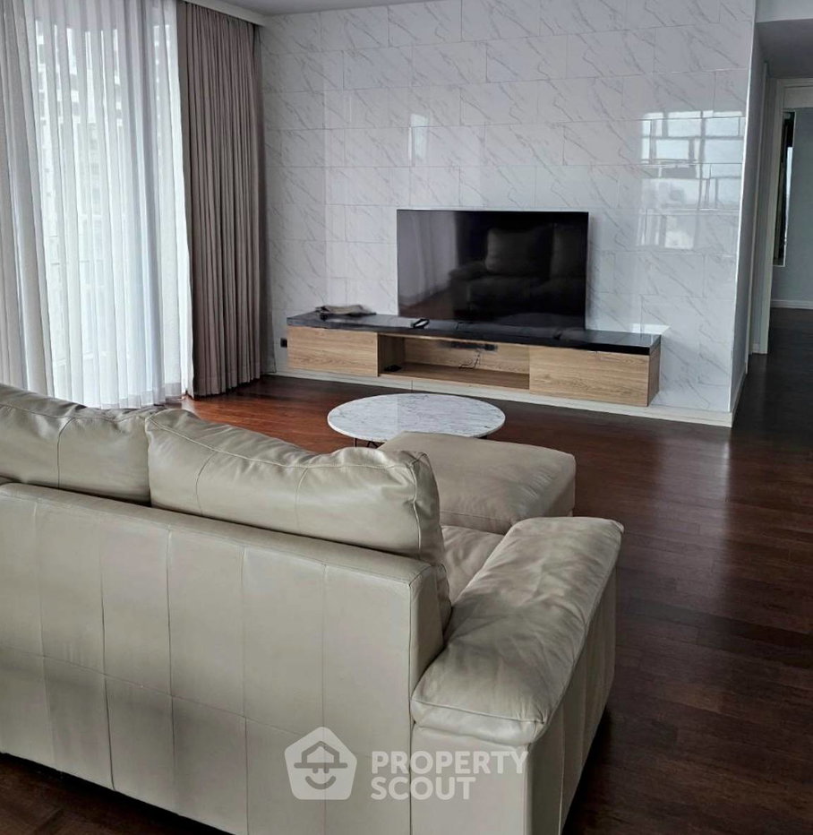 รูป คอนโด 3-ห้องนอน ที่ มาร์ค สุขุมวิท 39 ใกล้ BTS พร้อมพงษ์ (ID 2739266) - รูปที่ 1/7