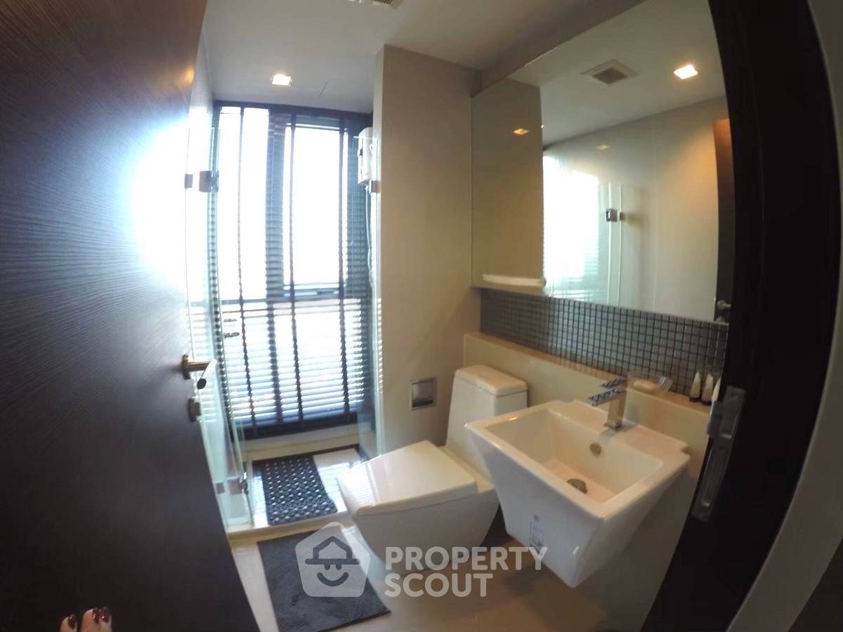 รูป คอนโด 2-ห้องนอน ที่ ริธึ่ม สาทร ใกล้ BTS สะพานตากสิน (ID 2744463) - รูปที่ 7/9