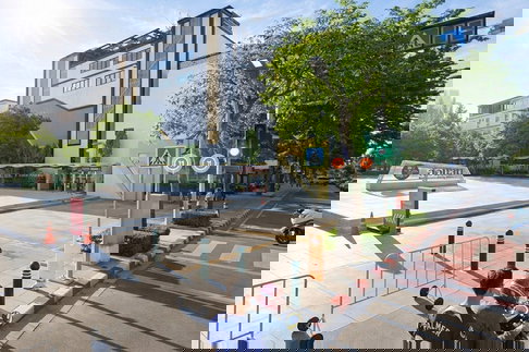 พร้อมที่จอดรถ ร้าน Salon สตูดิโอ BTSสะพานควาย 200ม ห้องน้ำ 44ตร.ม.ชั้น 4 อารีย์-สะพานควาย รร.สุรศักดิ์มนตรี 2.5 กม.