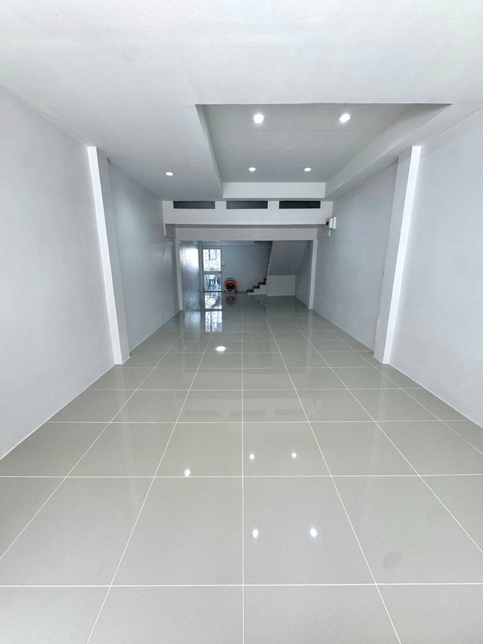 รูป WS6905 ✨ ให้เช่า ตึกแถวรีโนเวทใหม่ เหม่งจ๋าย 🏢 ทำเลค้าขายดี ใกล้ MRT เพียง 39,000/เดือน! - รูปที่ 4/11