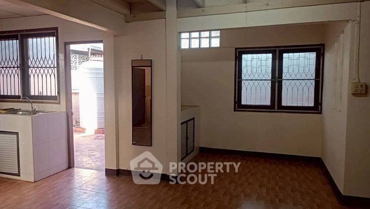 รูป บ้าน 2-ห้องนอน ใน สะพานสูง (ID 2746373) - รูปที่ 3/9