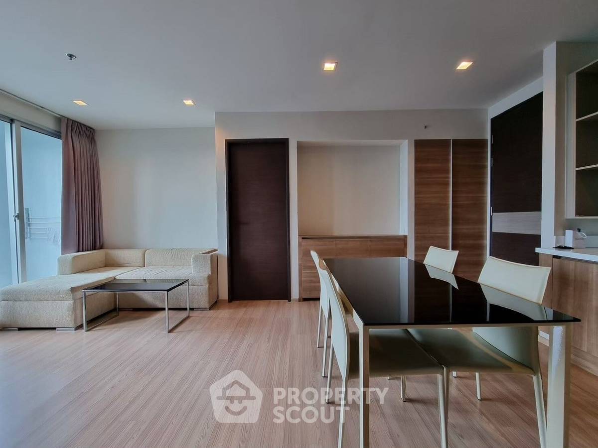 รูป คอนโด 2-ห้องนอน ที่ ริธึ่ม สาทร ใกล้ BTS สะพานตากสิน (ID 2745443) - รูปที่ 4/14