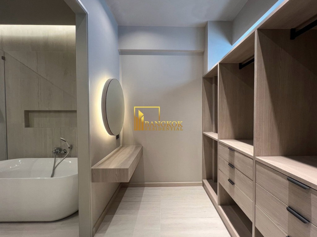 รูป Modern 4 Bedroom Townhouse in Phra Khanong - BR49048TH - รูปที่ 14/17